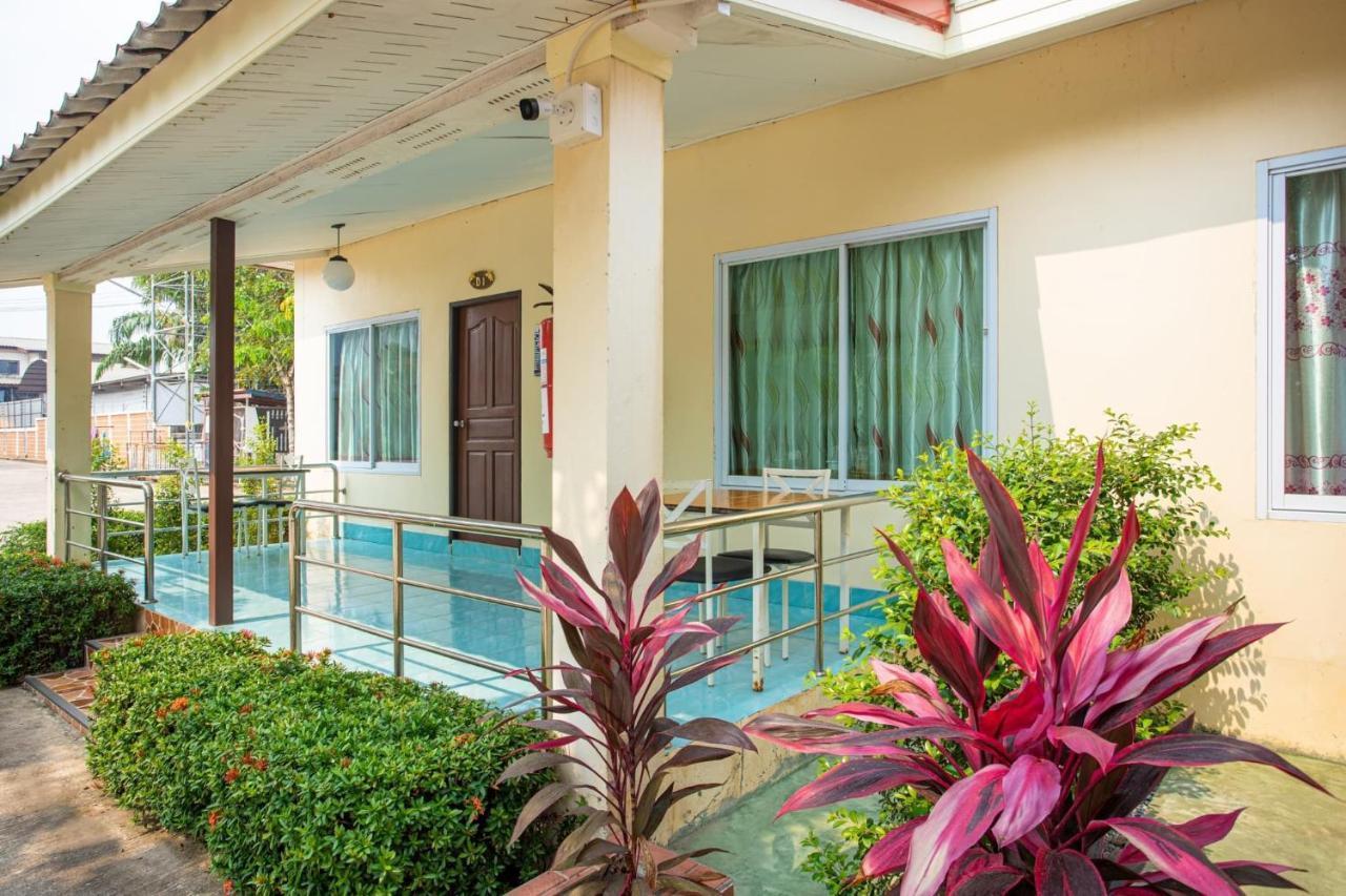Pennaung Resort Bueng Kan Exterior foto